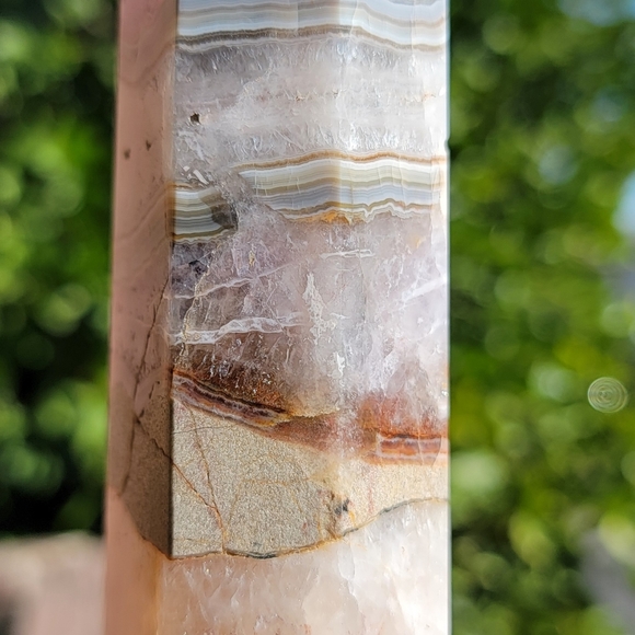 NEW 7.5" MEXICAN CRAZY LACE AGATE AND AMETHYST TOWER - Picture 5 of 9